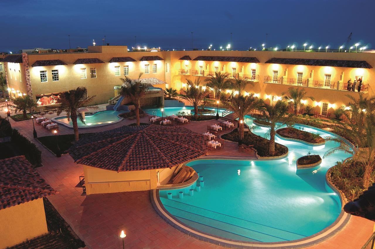 Movenpick Hotel Kuwait Kuwait City Exterior photo